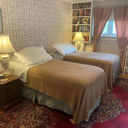 Bernard Gray Hall Bed And Breakfast Niagara-on-the-Lake Екстериор снимка