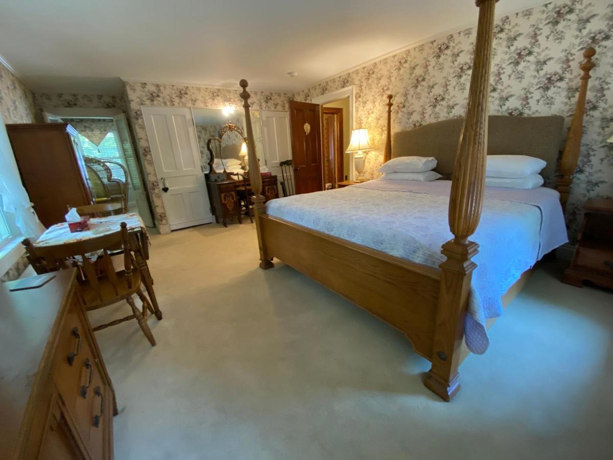 Bernard Gray Hall Bed And Breakfast Niagara-on-the-Lake Екстериор снимка